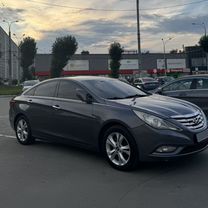 Hyundai Sonata 2.0 AT, 2011, 210 000 км, с пробегом, цена 1 390 000 руб.