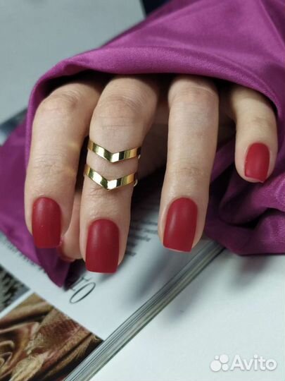 Маникюр и педикюр