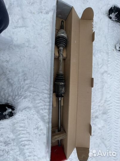 Привод передний правый