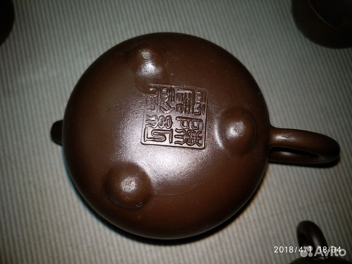 Миниатюрный чайник из исинской глины