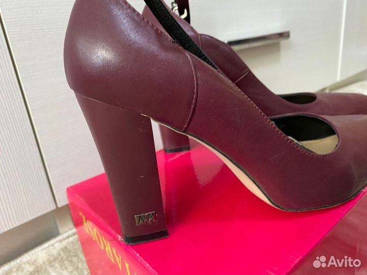 Туфли женские