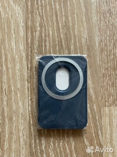 Картхолдер на iPhone новый