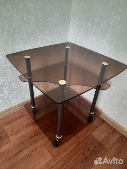 Журнальный столик на колесах бу