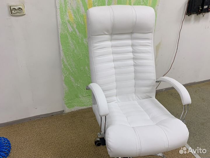 Перетяжка и ремонт мебели на дому