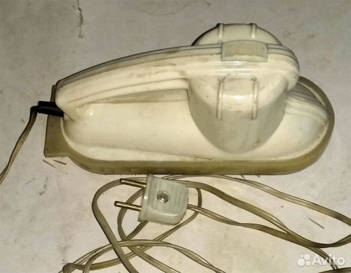 Советская электрическая щетка пылесос мзта