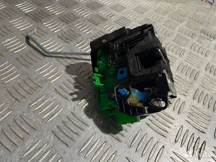 Замок двери Kia Rio