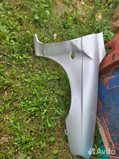 Крыло переднее правое Kia Spectra