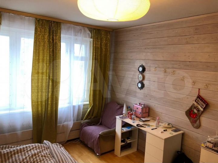 4-к. квартира, 71 м², 2/5 эт.