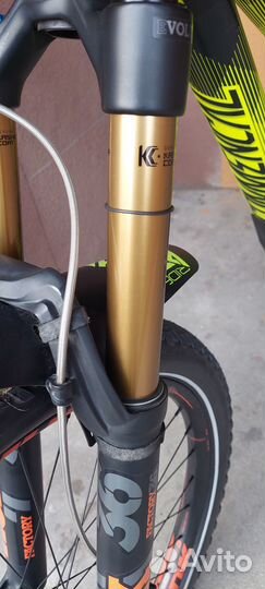 Commencal supreme dh 27.5 fox,hope,sram,alpha