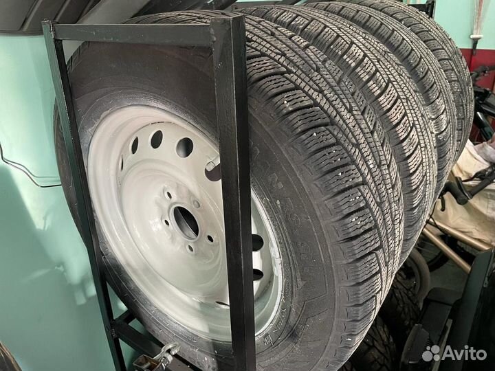 Шины зимние с дисками 215 65 р16