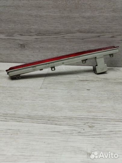 Дополнительный стоп-сигнал Mercedes C-Class W203