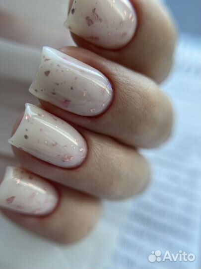 Маникюр и педикюр