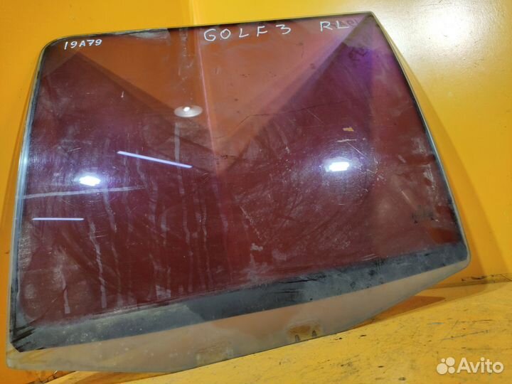 Стекло заднее правое для Volkswagen Golf III