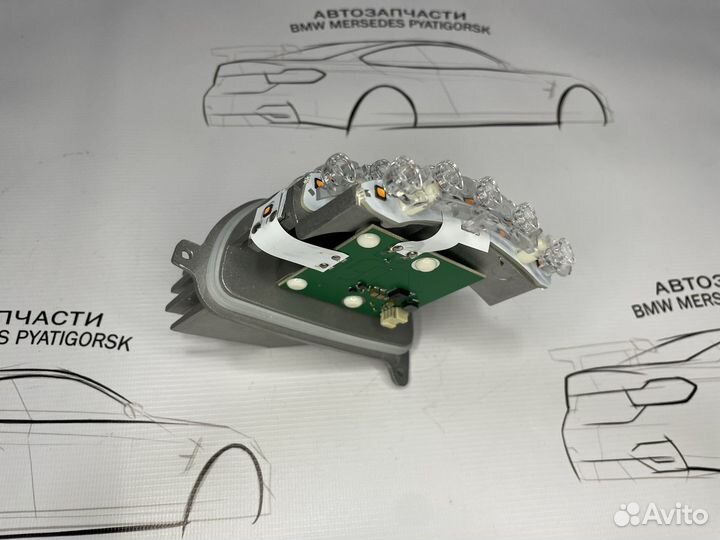 Левый поворотник фары BMW E90 новый бмв Е90