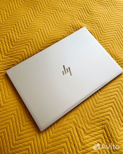 Ноутбук hp envy 17 с i5-8250U