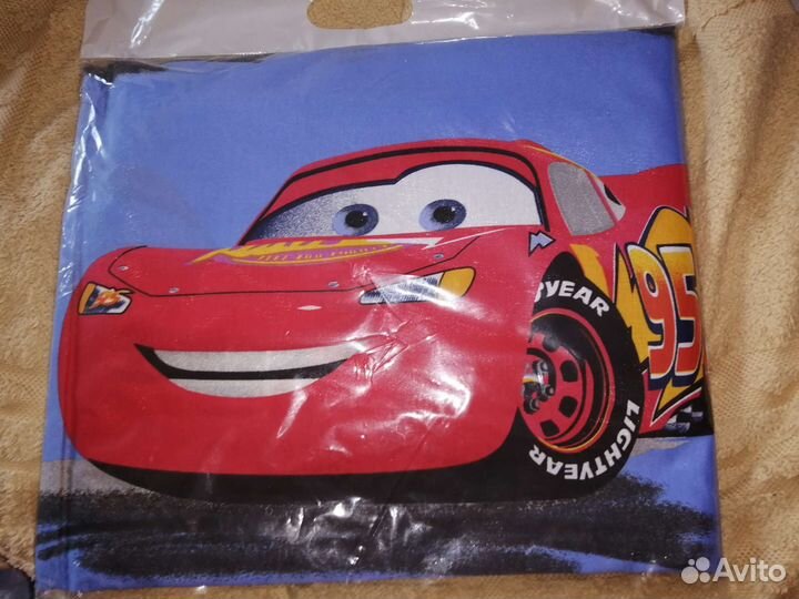 1,5спальный комплект постельного белья новый