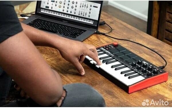 Синтезатор цифровой akai MPK mini Plai мkз