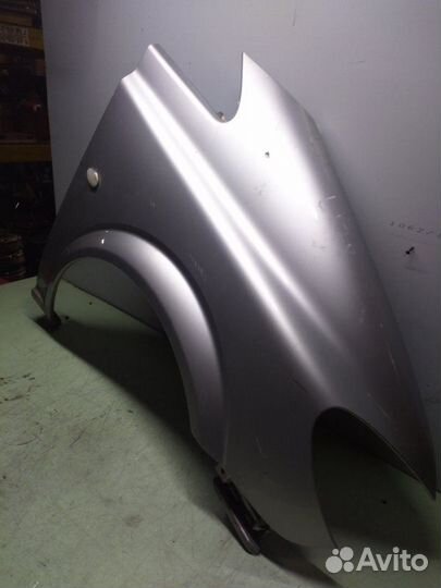 Крыло переднее правое Mercedes Vito W639 ом646