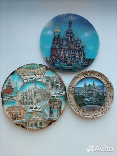 Сувенирные тарелки из разных стран