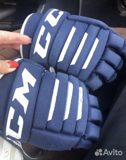 Хоккейные экипировка