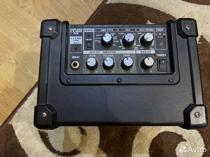 Гитарный комбоусилитель