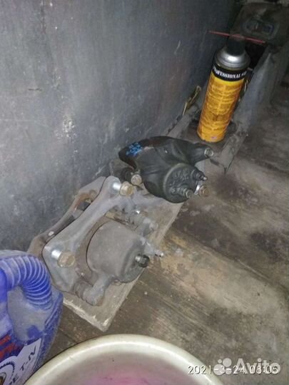 Суппорта тормозные 2zz ge