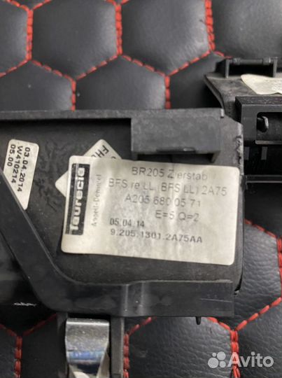 Декоративная накладка панели Mercedes w205