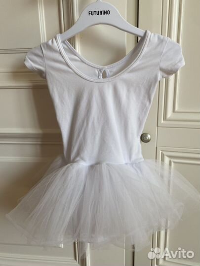 Гимнастический купальник с юбкой Belkina