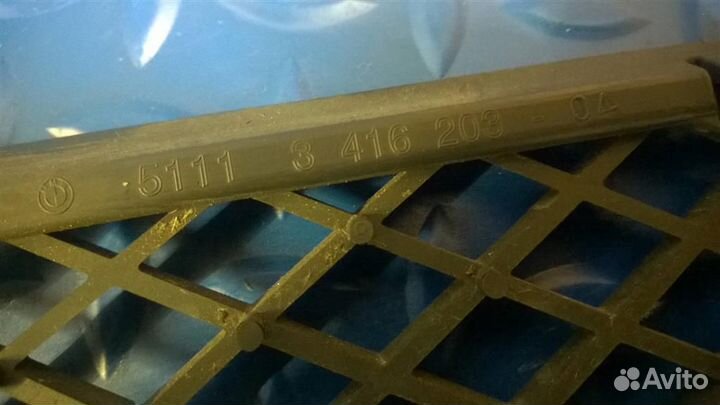 Решетка в бампер центральная BMW X3 E83