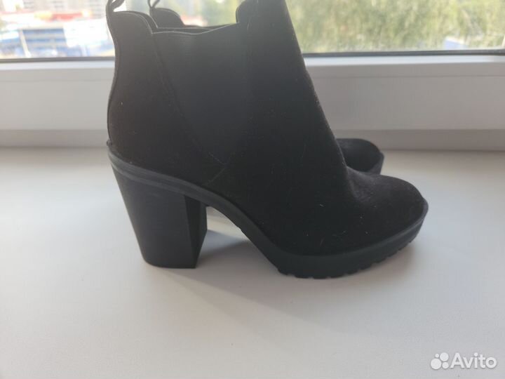 Ботинки bershka 37