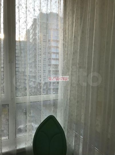 2-к. квартира, 74 м², 4/10 эт.