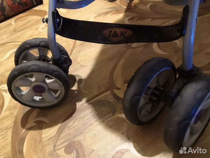 Коляска трость