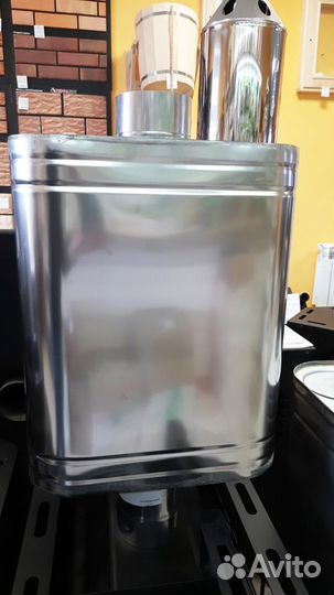 Бак из нержавейки на трубе