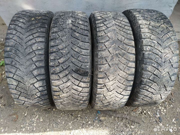Michelin X-Ice North 4 195/65 R15