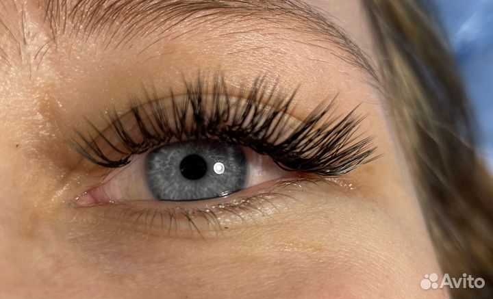 Наращивание ресниц на дому