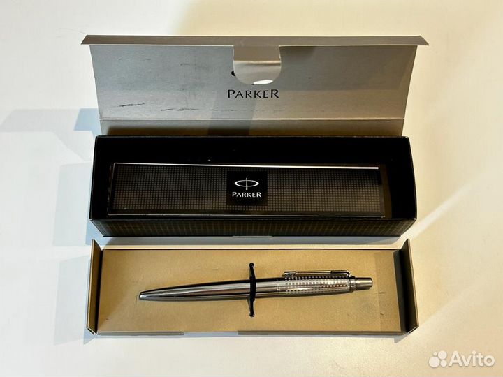 Шариковая ручка parker