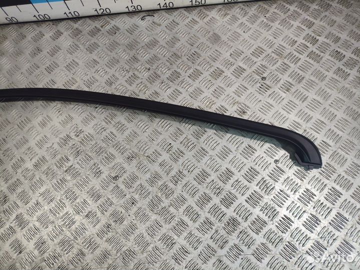 Б/У Накладка задней левой двери внутренняя #001