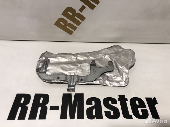 Теплозащитный экран правый Land Rover Discovery 3