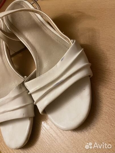 Босоножки женские 38 размер