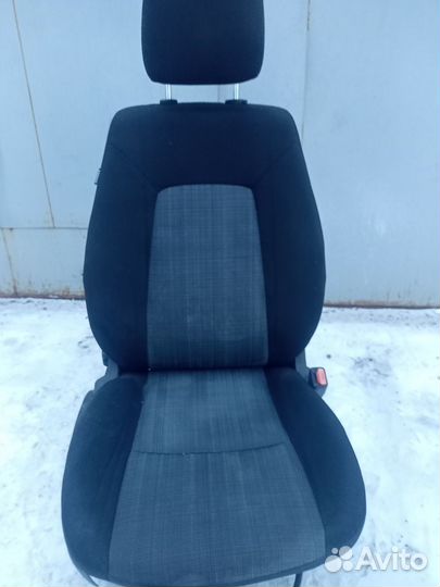 Продам сиденье