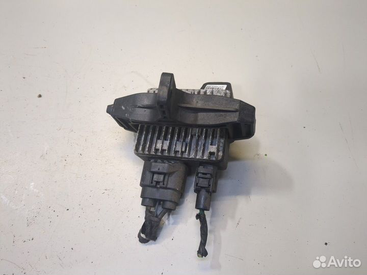 Блок управления вентиляторами Hyundai Genesis, 201