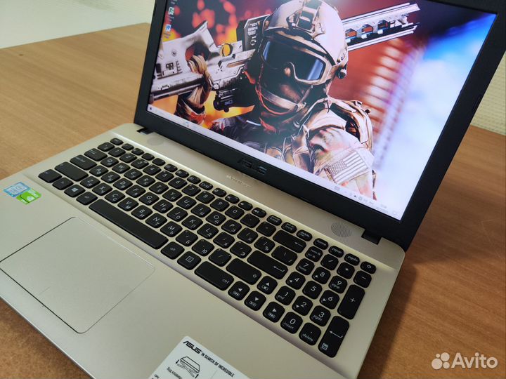 Свежий игровой ноутбук Asus / как новый