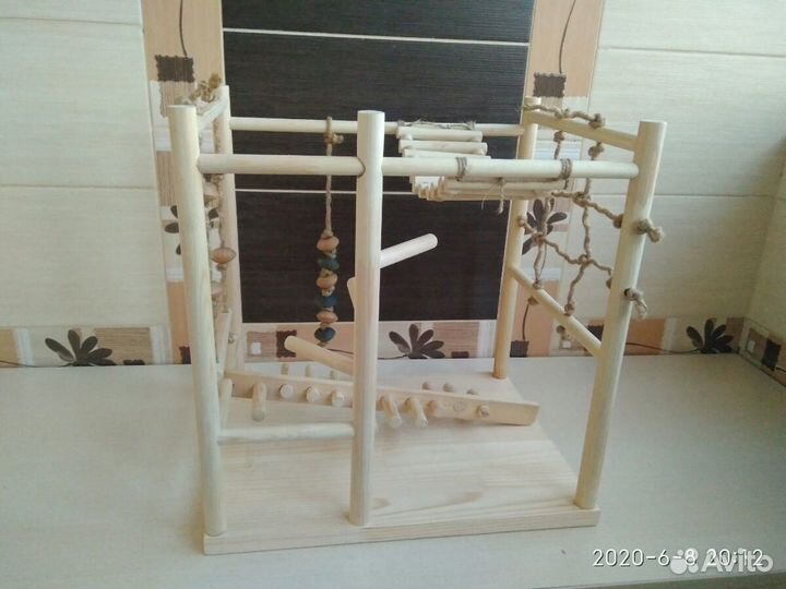 Игровая площадка для попугая