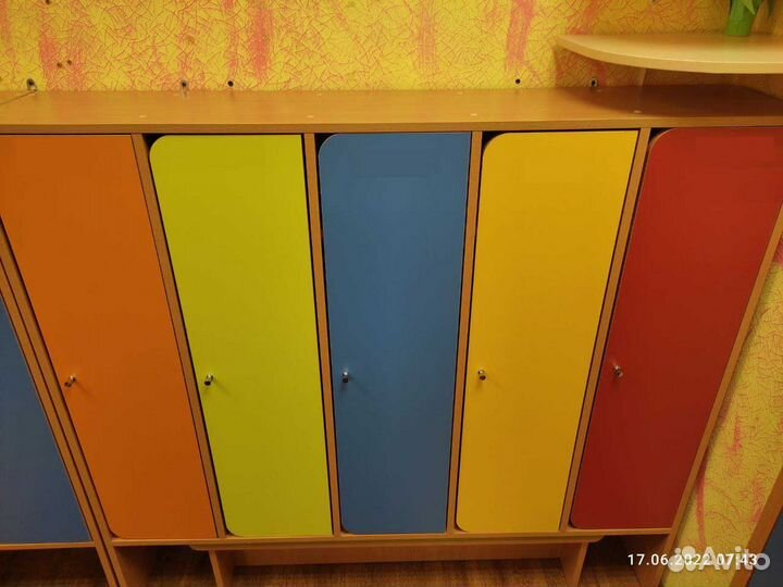 Скамейка детская, Шкаф 5-ти секционный со скамьёй