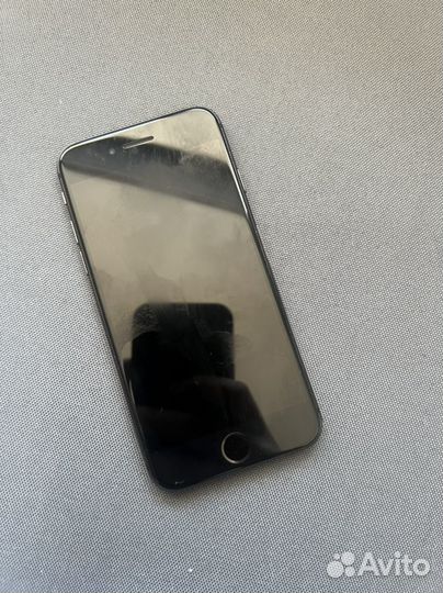 Телефон iPhone 8 64