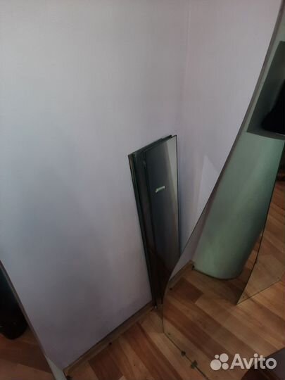 Зеркало настенное