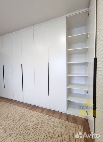 Встраиваемый шкаф