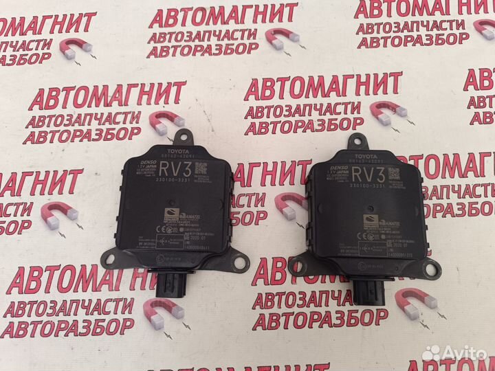 Блок контроля слепых зон Toyota Rav 4 50 18-н.в