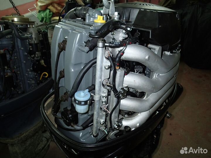 Лодочный мотор Suzuki DF-140 2011