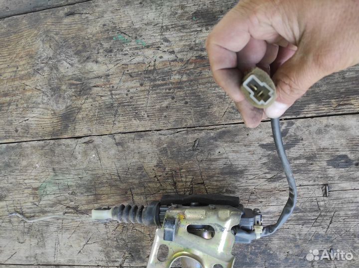 Активатор замка боковой двери Toyota Town Ace CR21